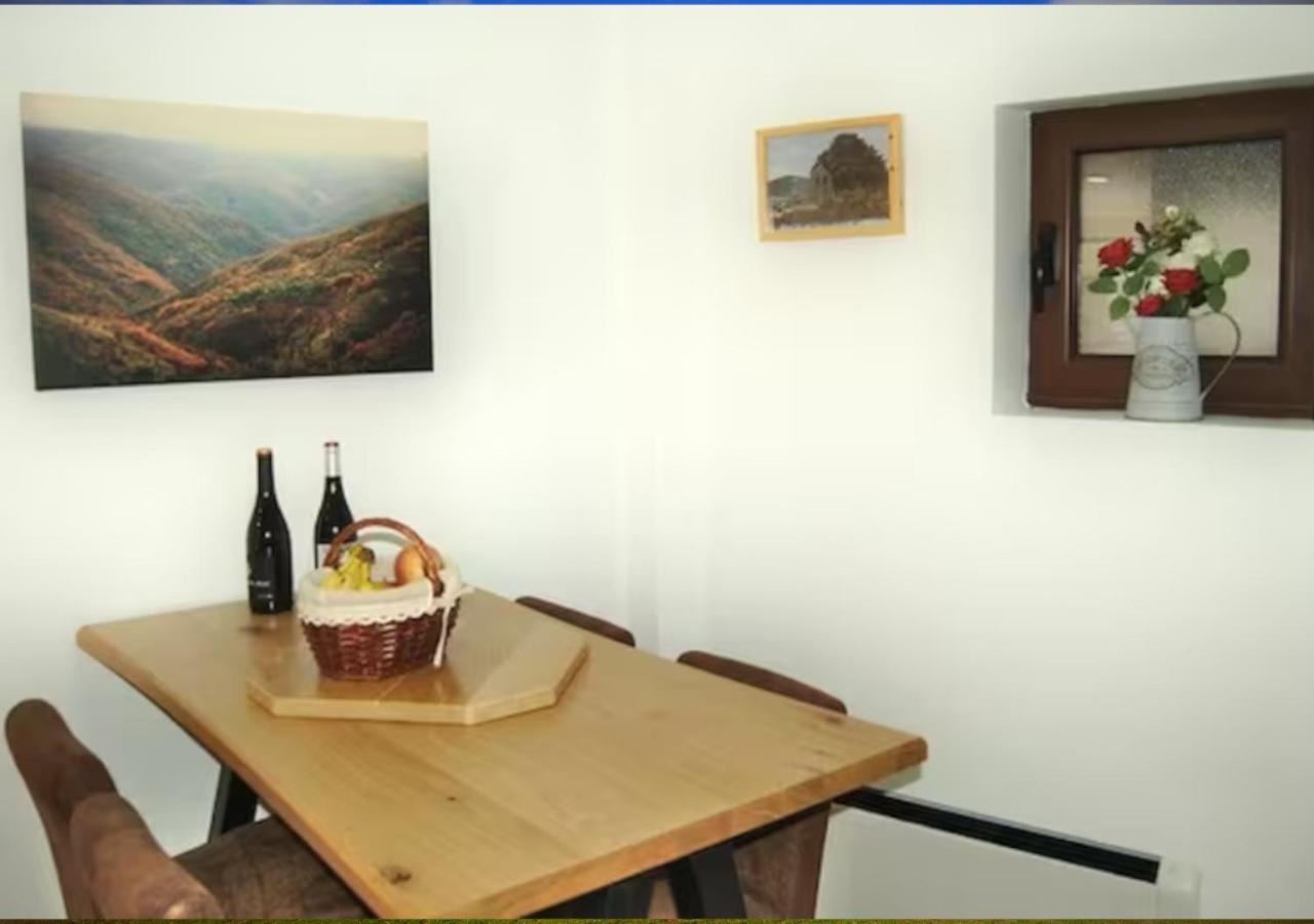 Casa El Tejo Villa San Cristobal de Valdueza ภายนอก รูปภาพ